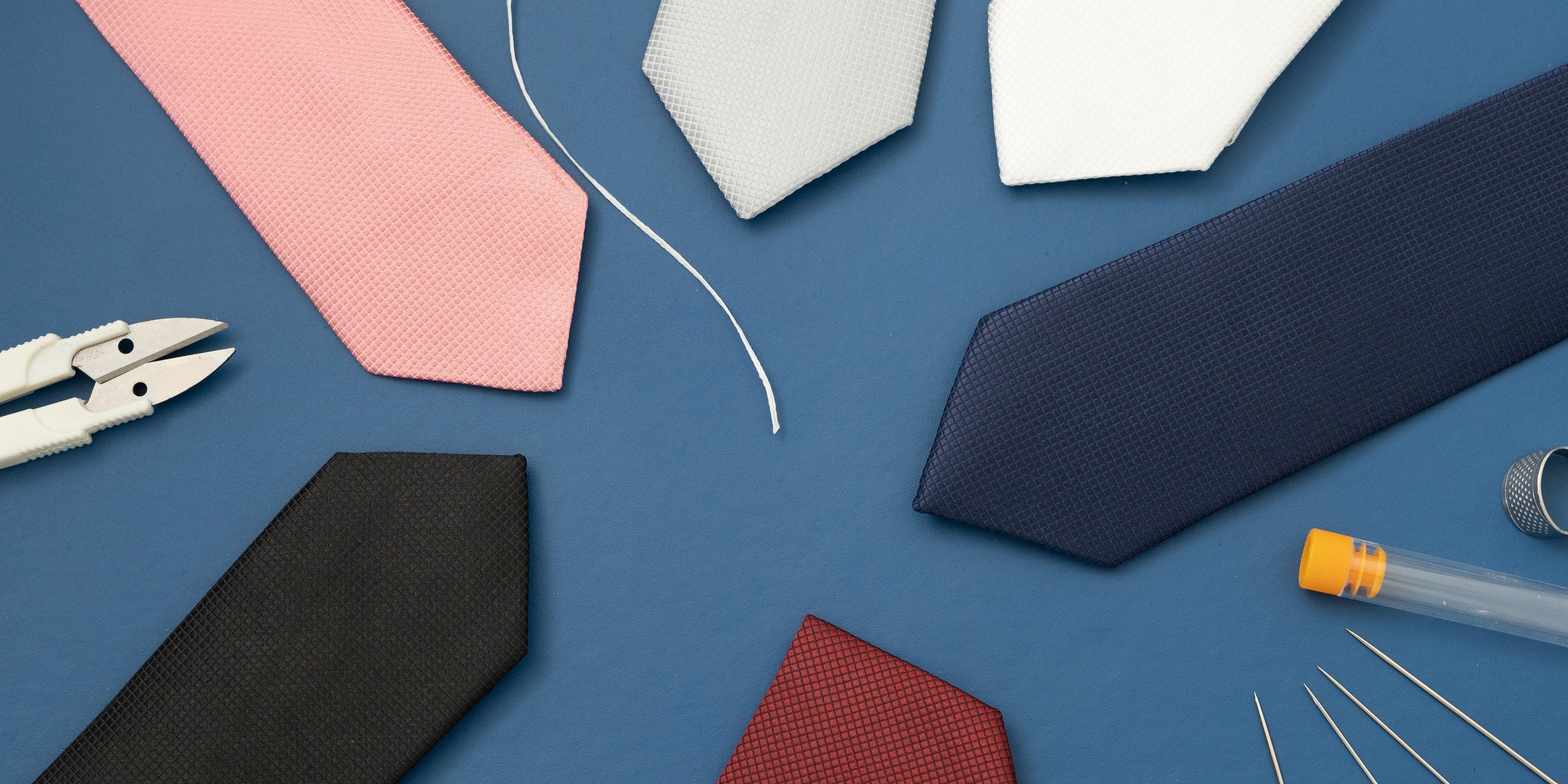 La Tendance Cravates Slim : Comment Adopter un Look Contemporain Imagen