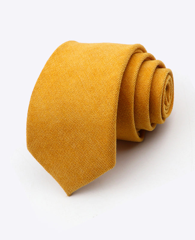 Corbata Amarillo n°2 Hombre en Efecto Terciopelo «Simon»