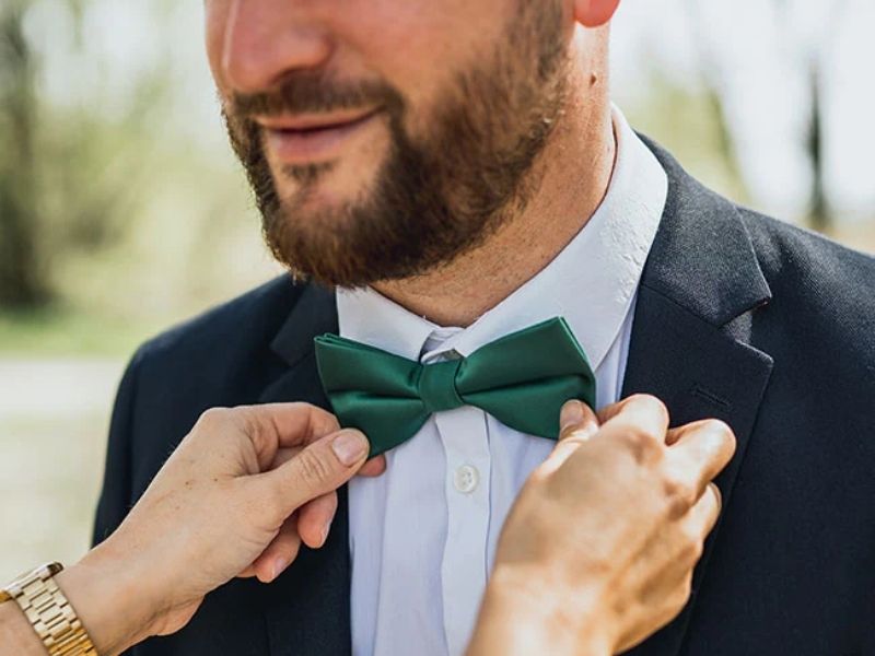 Unipap's - Ajuster un noeud papillon homme Imagen